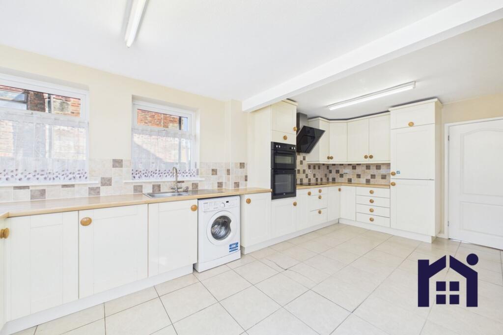 Main image of property: Leyland Lane, Leyland, PR25 1TB