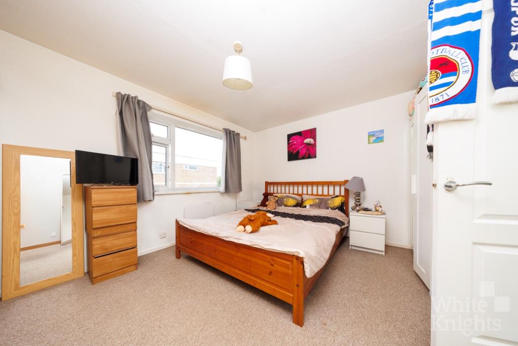 Apartment in Reading - View 6