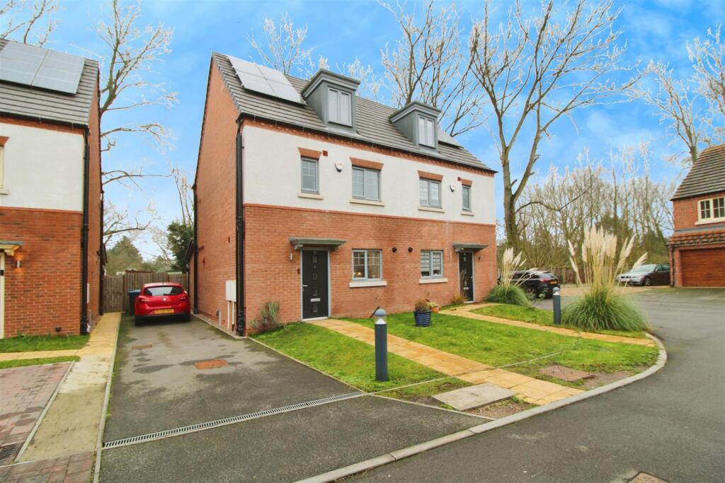 Main image of property: Merynton close, Rugby