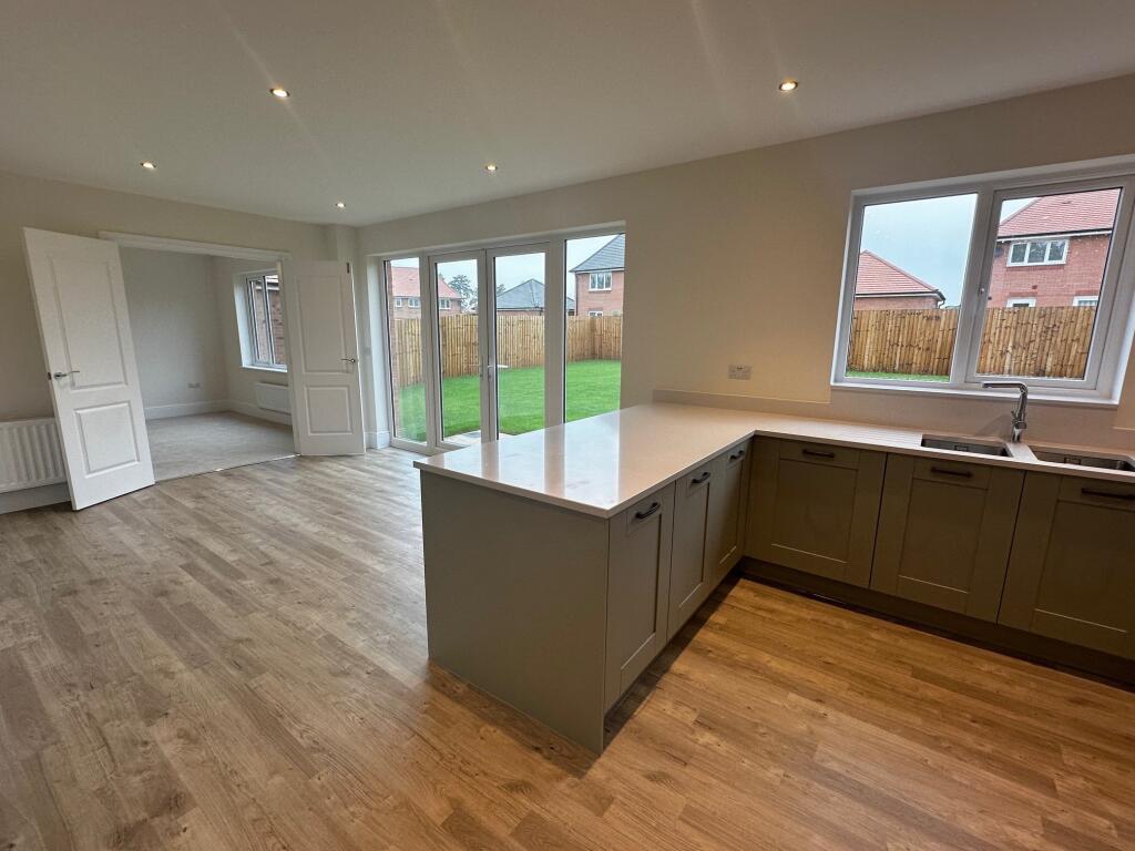 House in South Derbyshire, Etwall - View 3