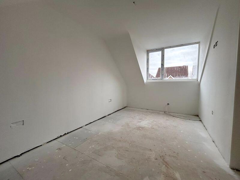 17 Roman Way photo 4