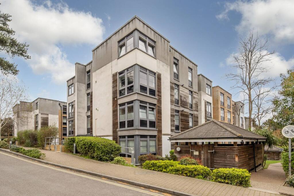 Main image of property: Scott Avenue, West Hill, London, SW15