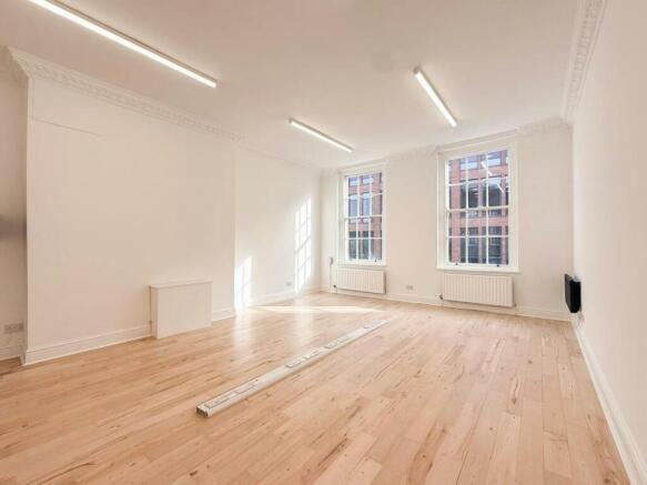 Kings Court_office to let_altrincham-11.jpg
