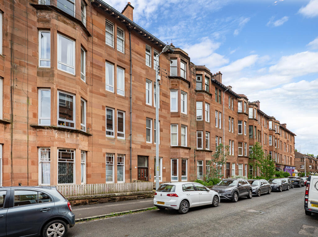 Main image of property: Flat 1/2, 72 Cartvale Road, Battlefield, Glasgow, G42