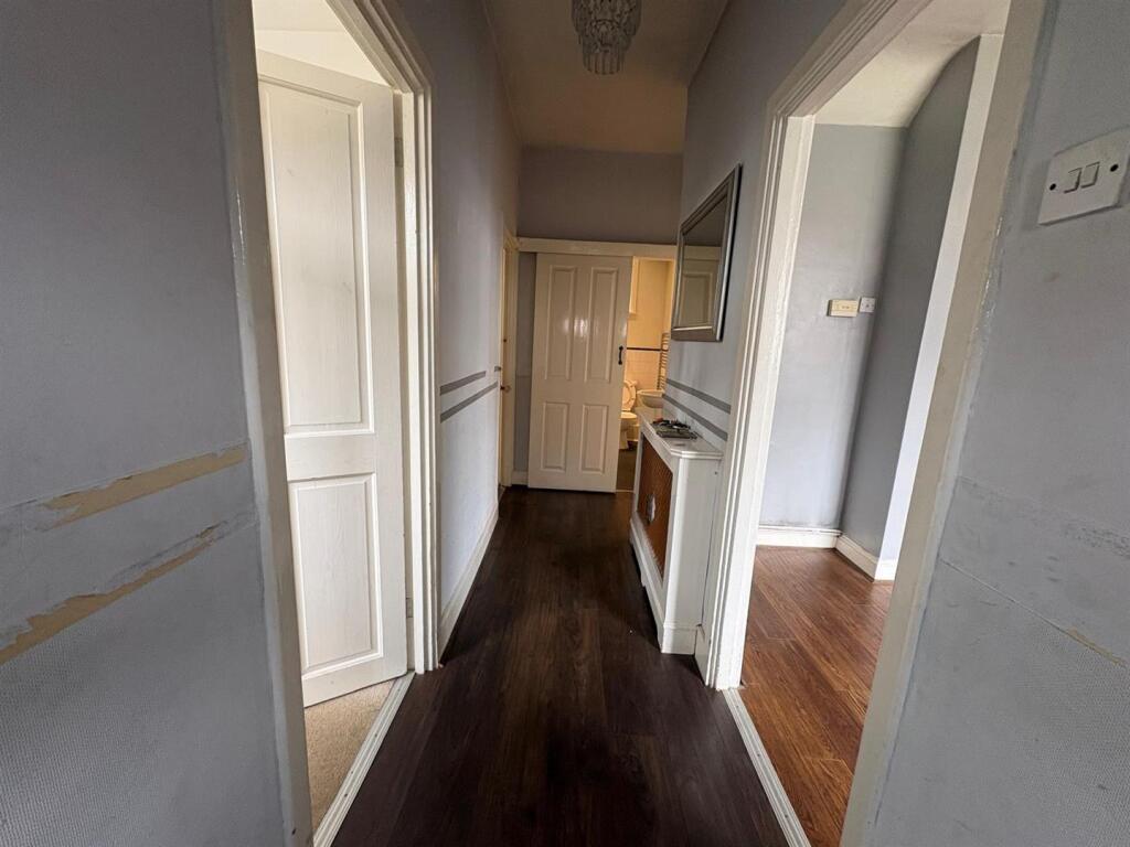 Seaforth Avenue, New Malden - View 2