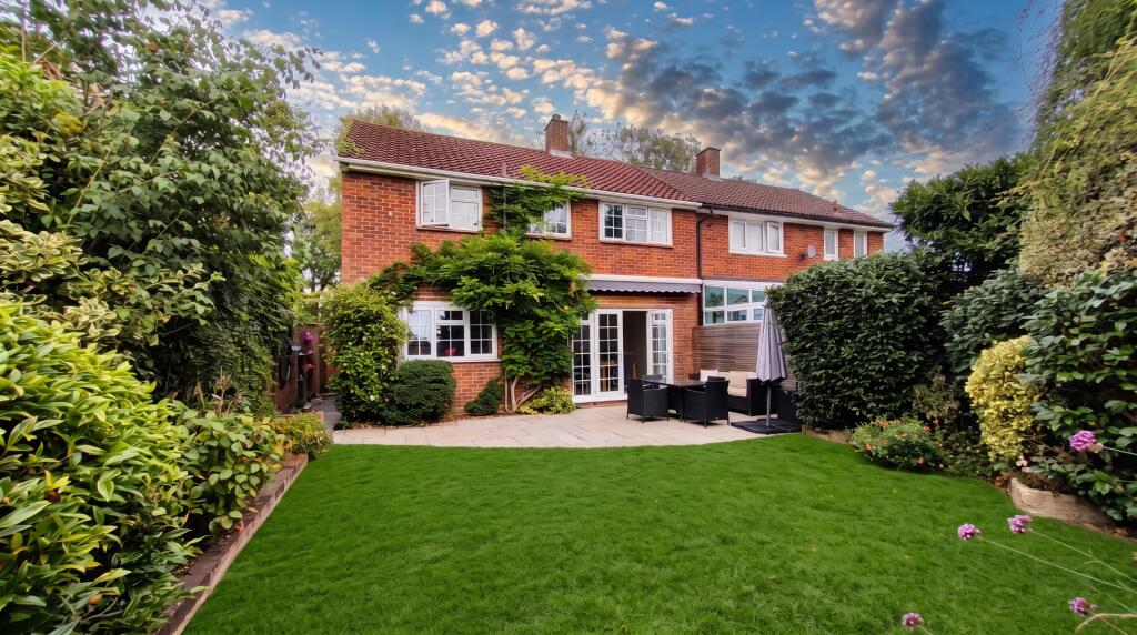 Main image of property: Reeds Hill, Bracknell