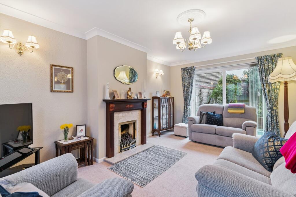 Park Avenue, Little Paxton, St Neots, PE19 photo 4