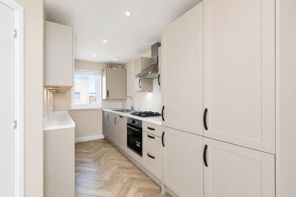 Darwin Green, 
Shrewsbury Road, 
CB3 0GX photo 2