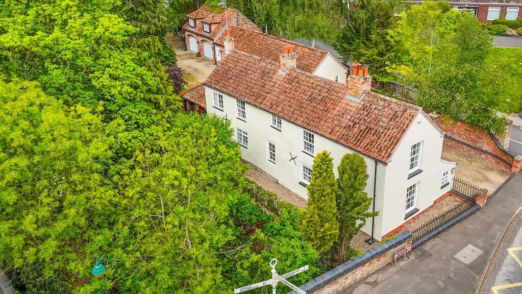 Main image of property: Catfoot Lane, Lambley, Nottinghamshire NG4 4QF