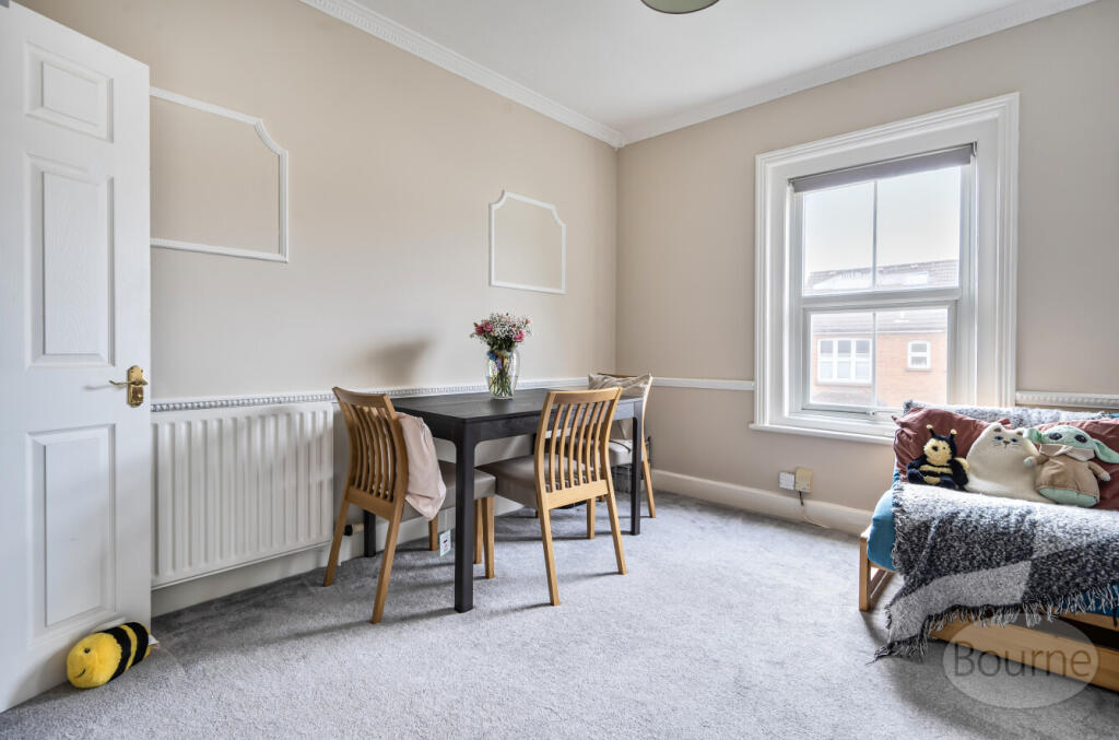 Manor Road, Guildford, Surrey, GU2 photo 3