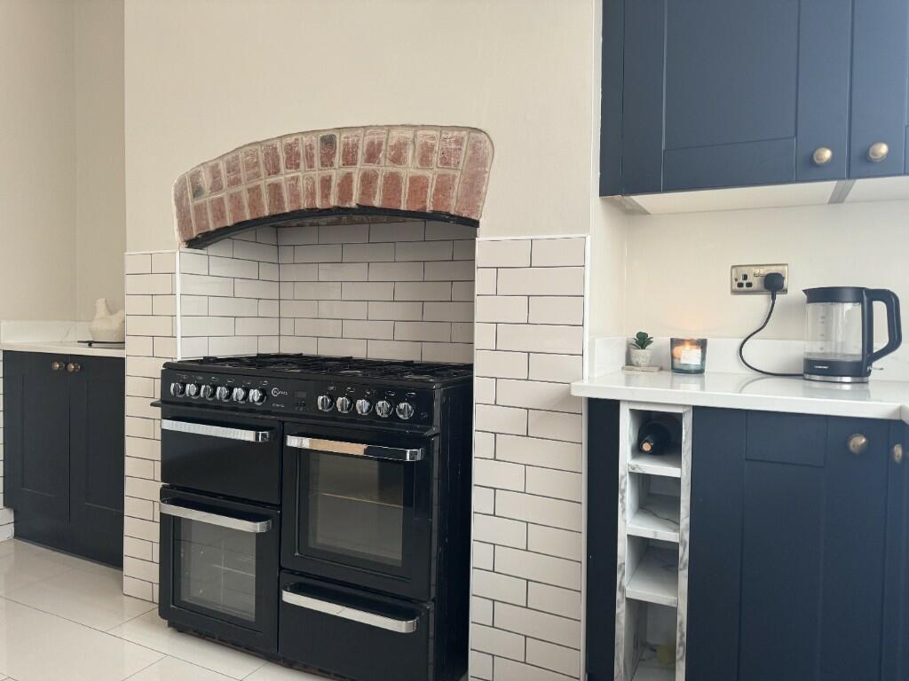 House in Wakefield - View 4