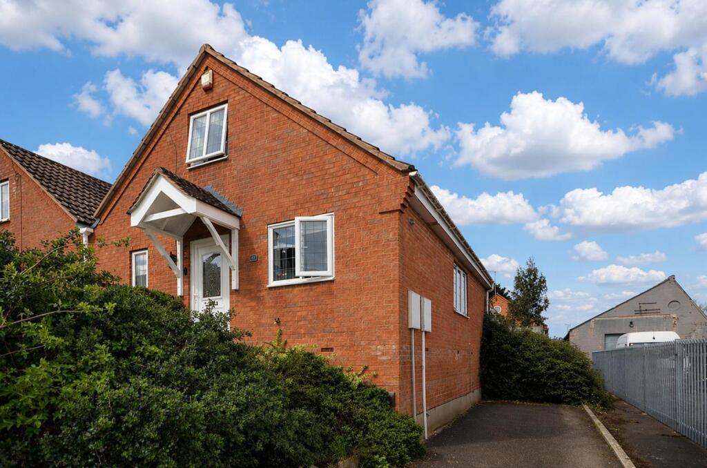 Main image of property: Park Road, Raunds, Northamptonshire, NN9