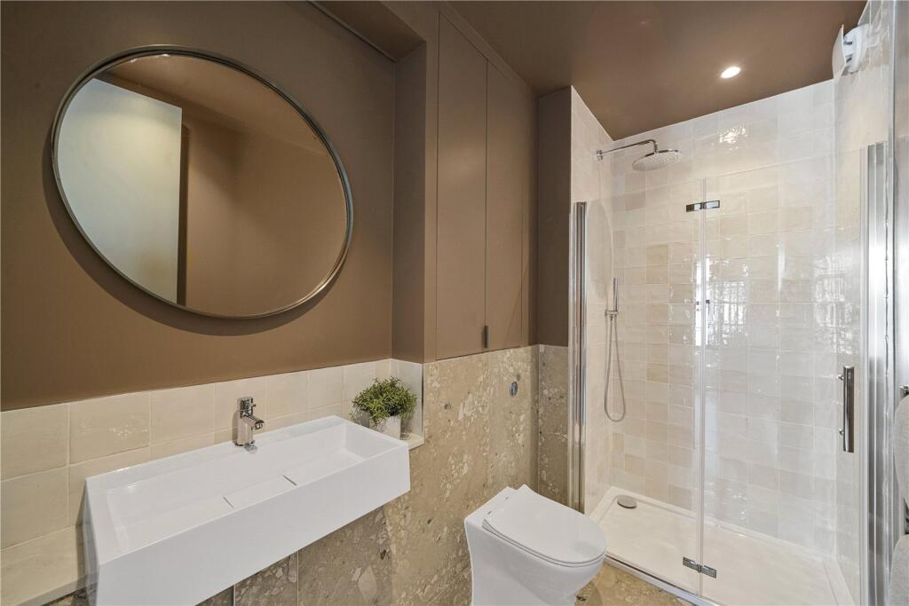 Apartment in London - More