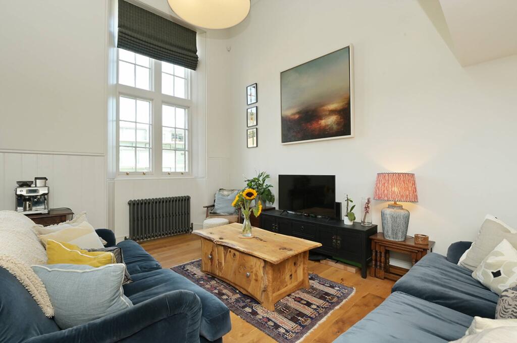Apartment in Edinburgh - View 3