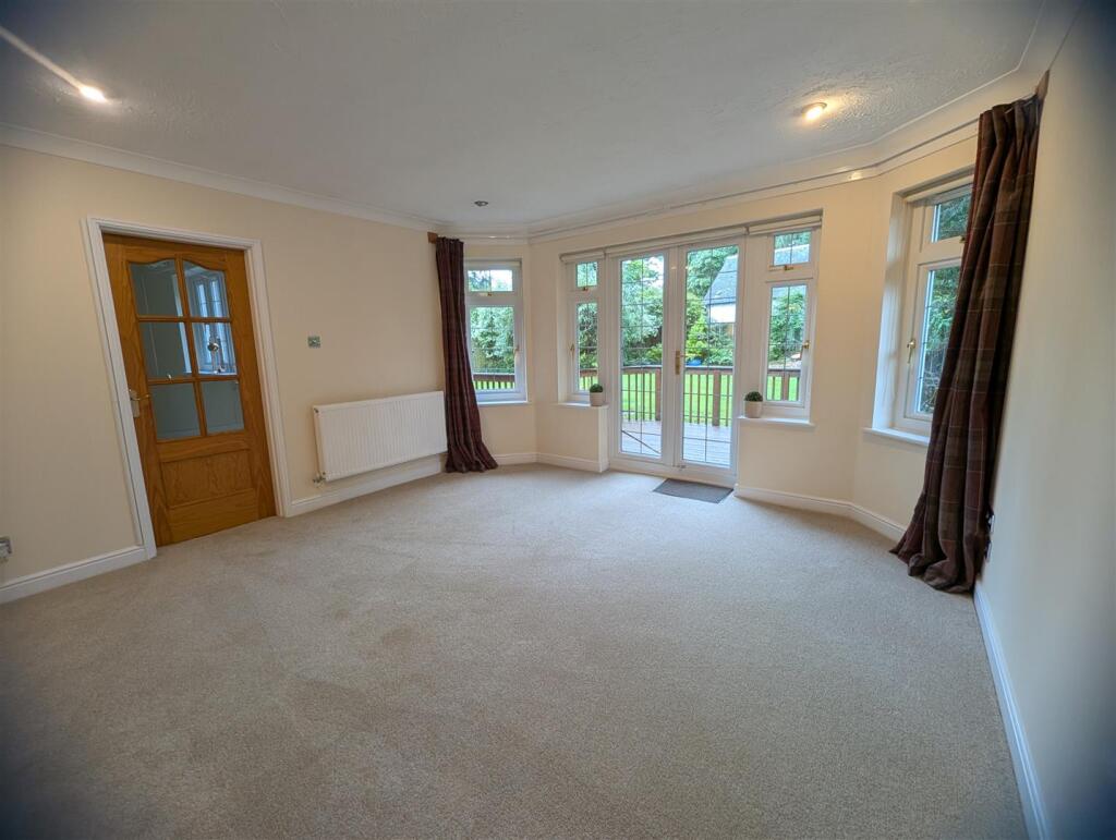 House in Paisley - View 5