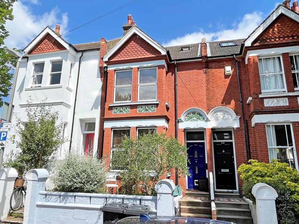 4-bed terraced on Edburton Avenue - BN1, £750,000