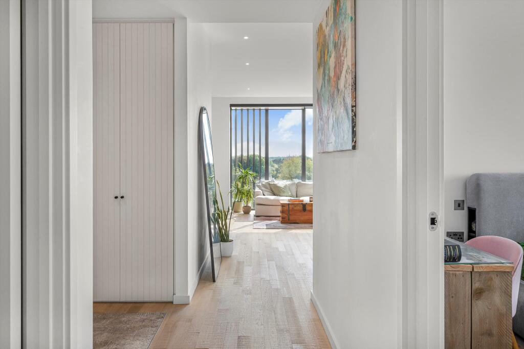 Apartment in Twickenham - View 4