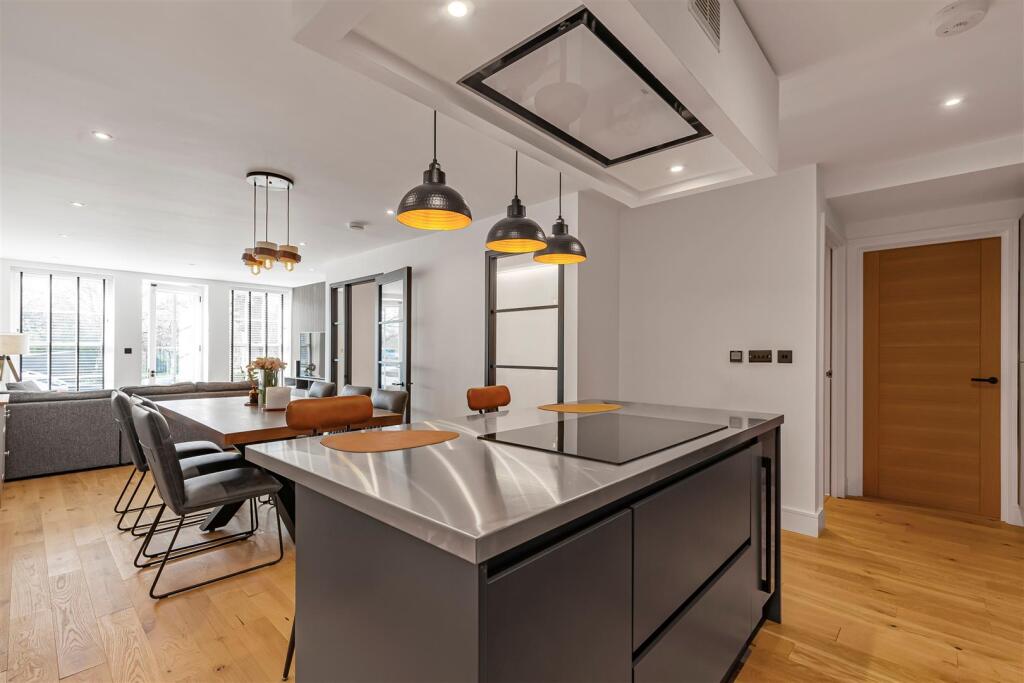 Main image of property: Lower Richmond Road, Putney, SW15