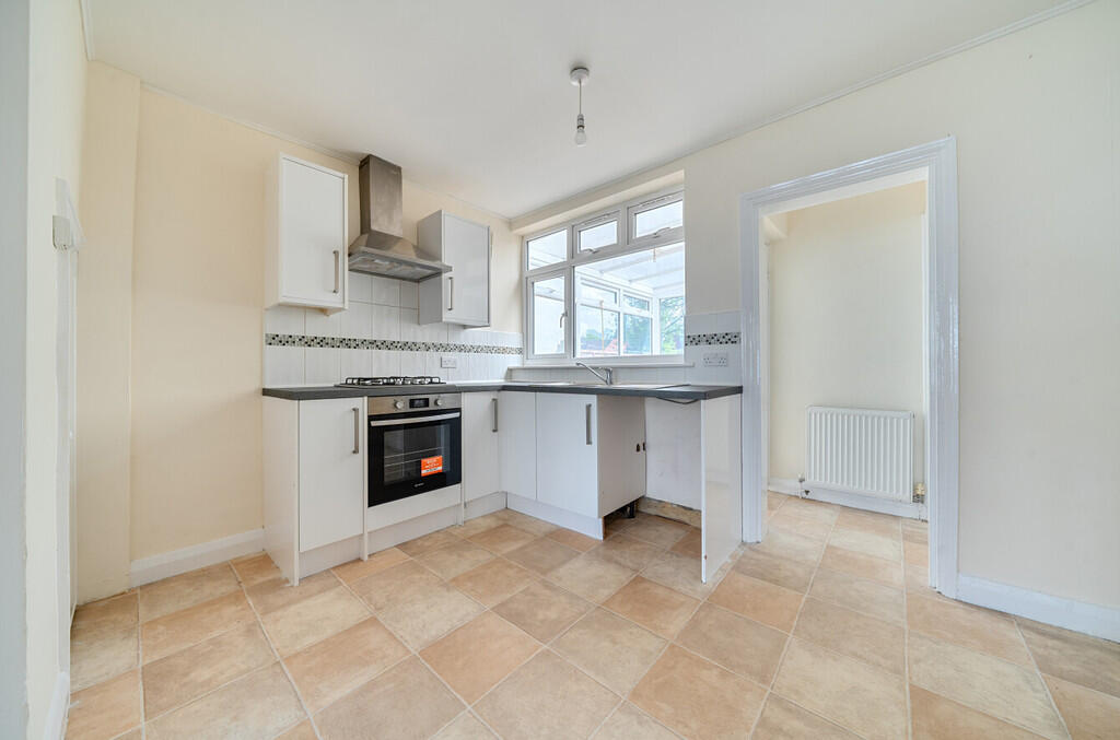 House in Sidcup, The Hollies, Blackfen - More