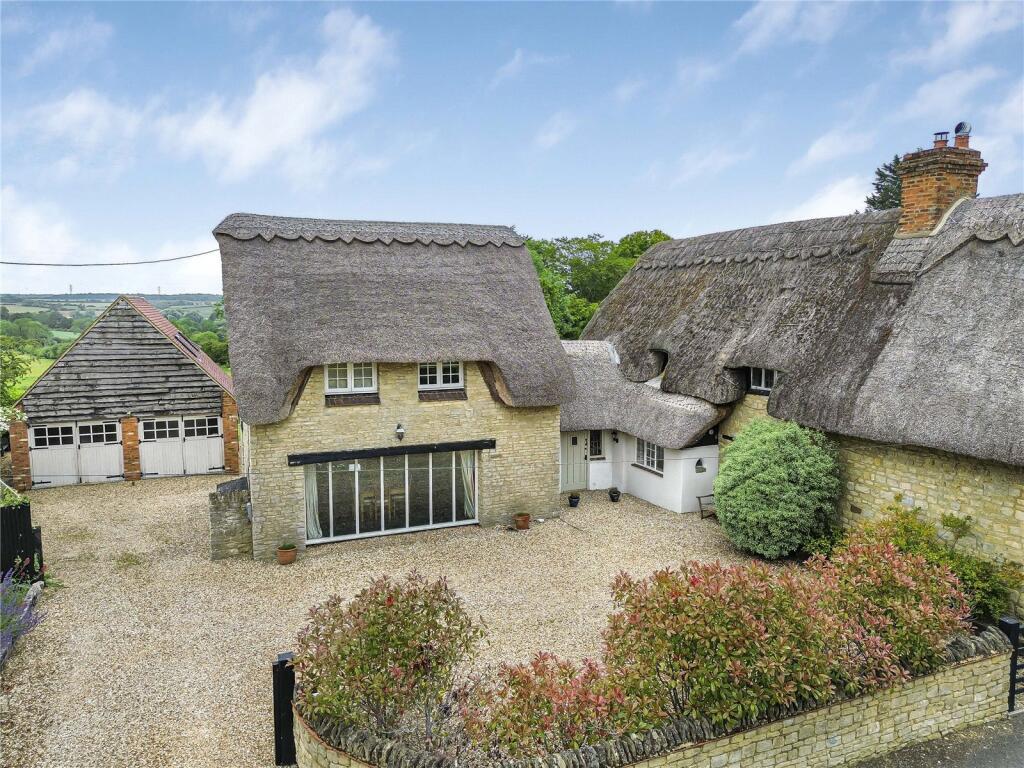 Main image of property: Lillingstone Road, Akeley, Buckingham, Buckinghamshire, MK18