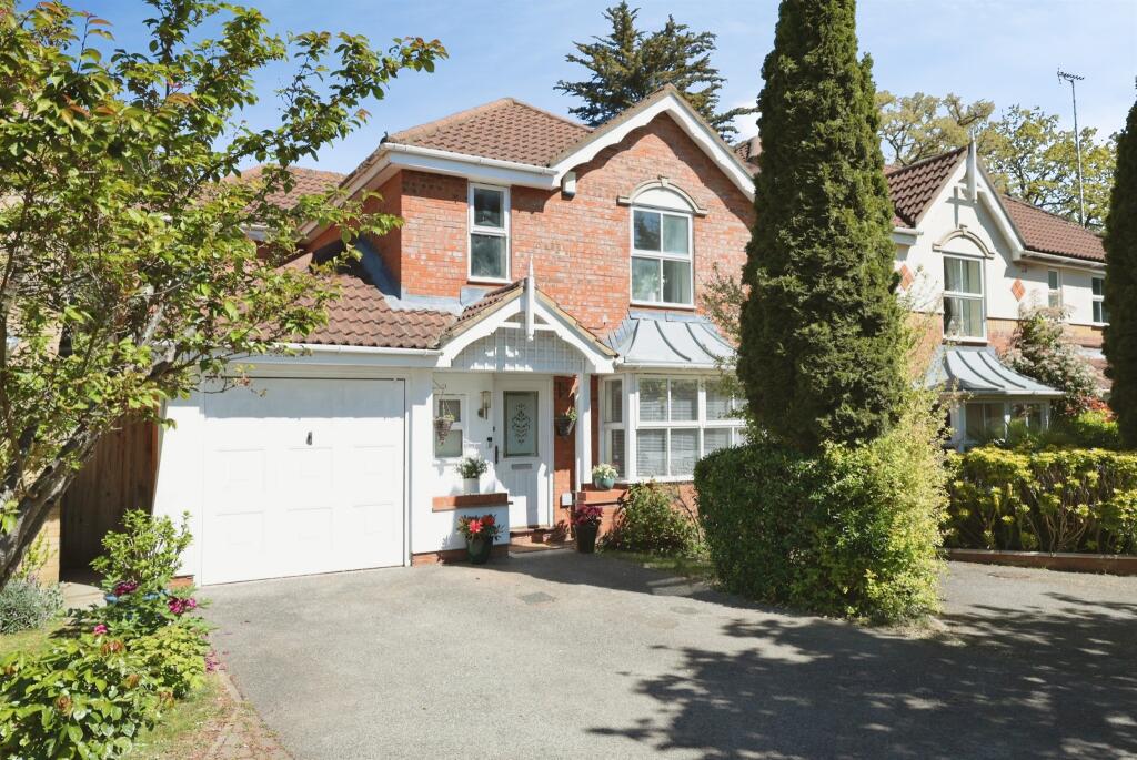 Main image of property: Wellington Close, Watford