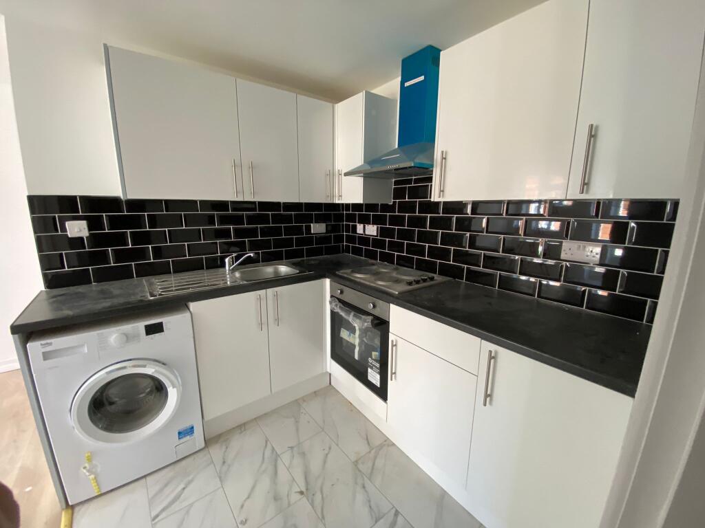 Main image of property: Rear 45 Park Road Ilford IG1 1SB