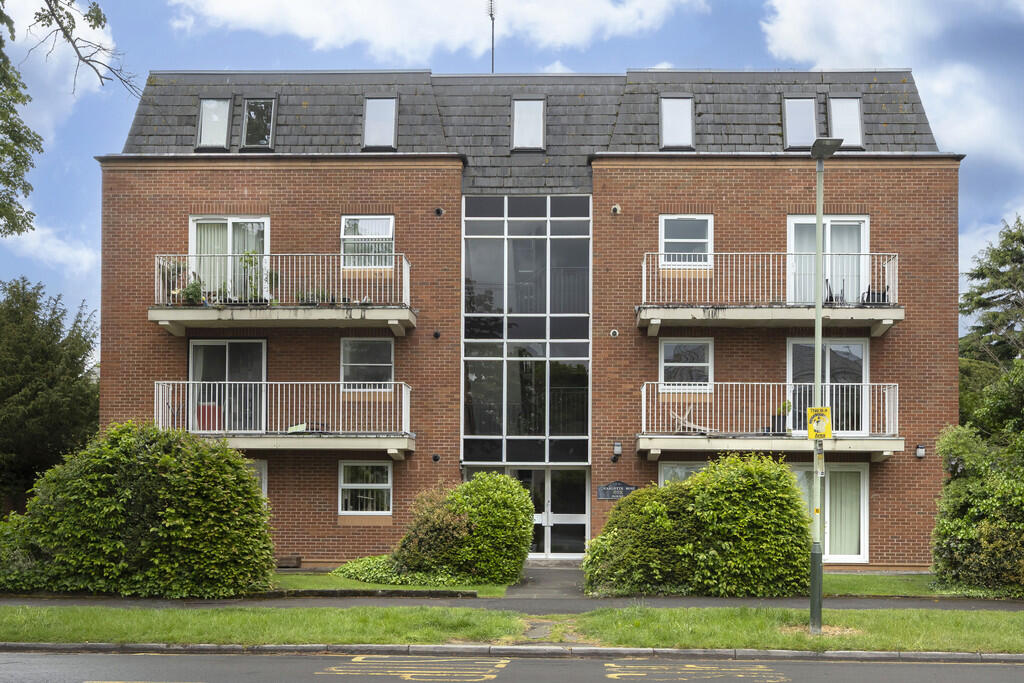Main image of property: Christchurch Road, Cheltenham GL50 2PB