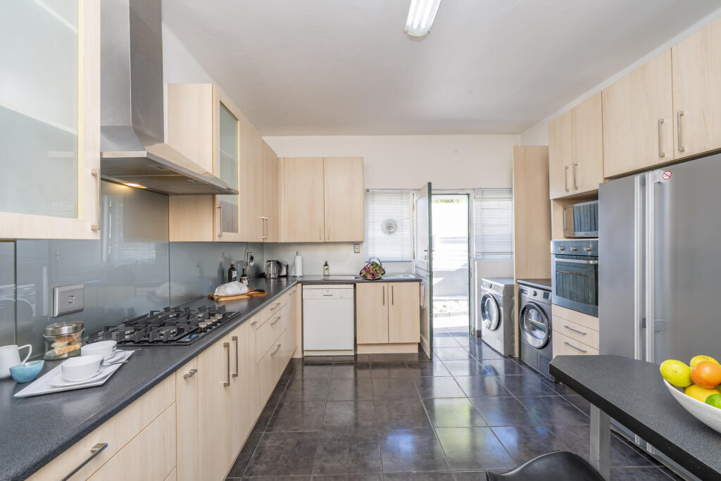 Main image of property: South Africa, Western Cape, Green Point