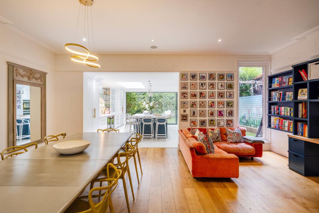 House in London - View 4
