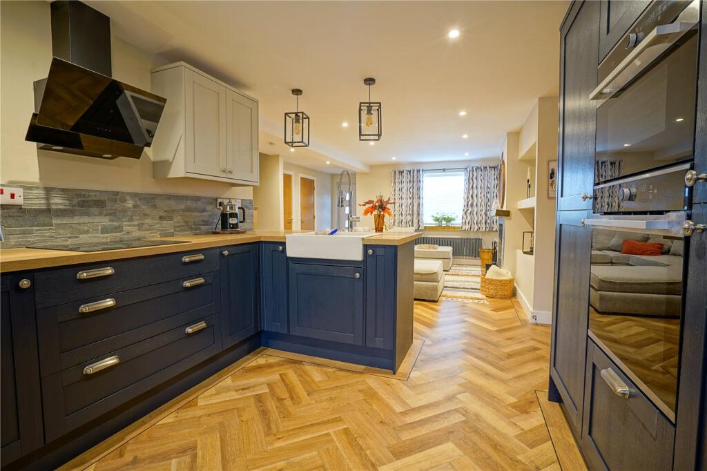 House in Rotherham, South Yorkshire - View 3