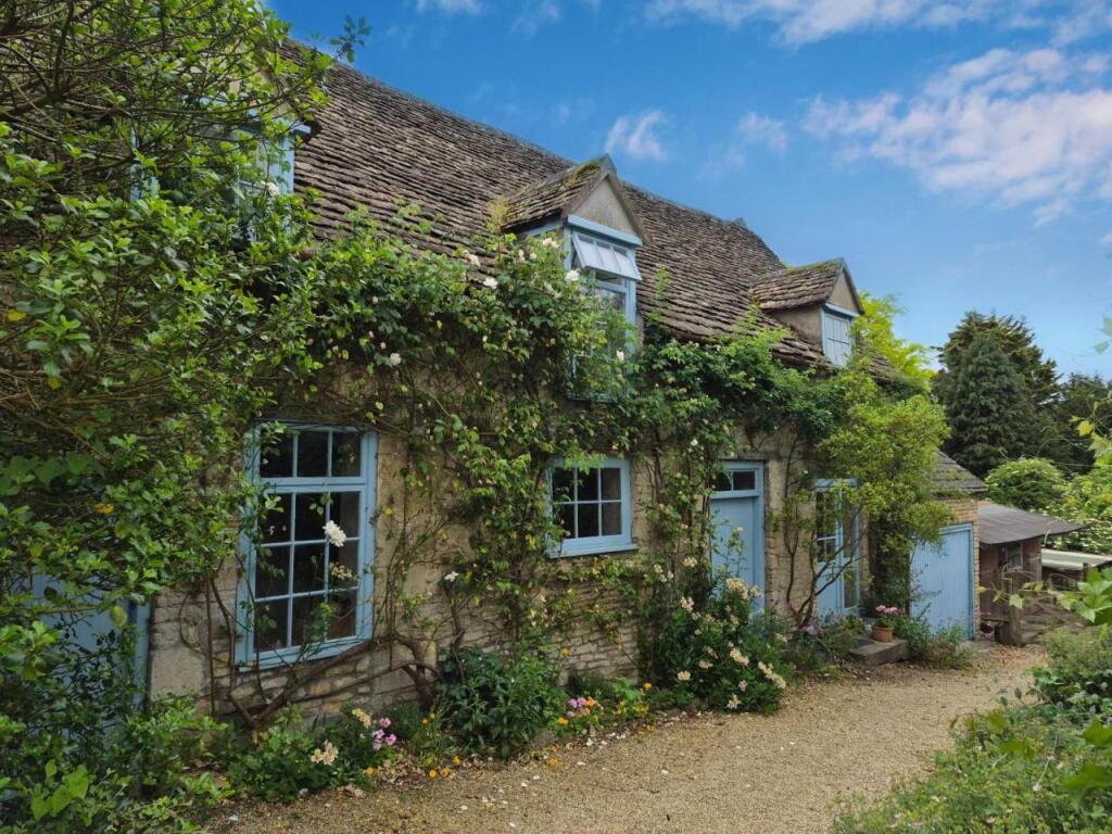 Main image of property: The Stable Flat, The Mount House, Alderley, Wotton-Under-Edge