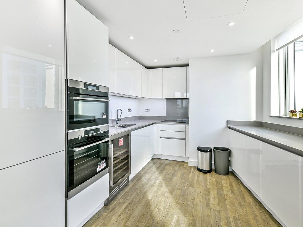 Apartment in London - View 5