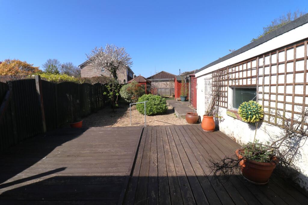 Long Close Road, Hedge End, SO30 - View 4