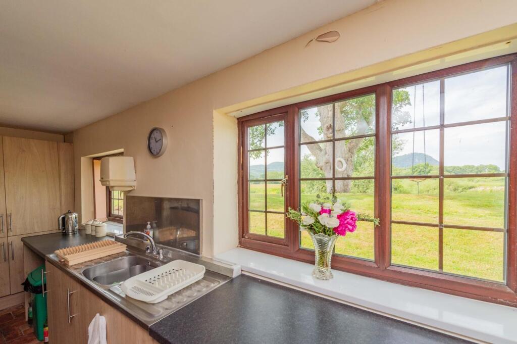 House in Shrewsbury, Llandrinio - View 4