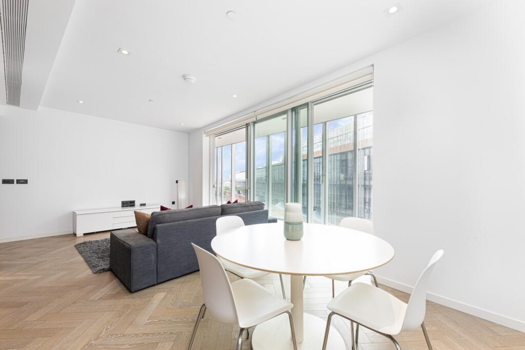 Apartment in London - More