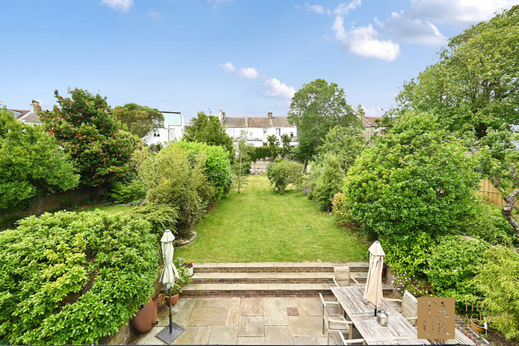 West Drive, Brighton, BN2