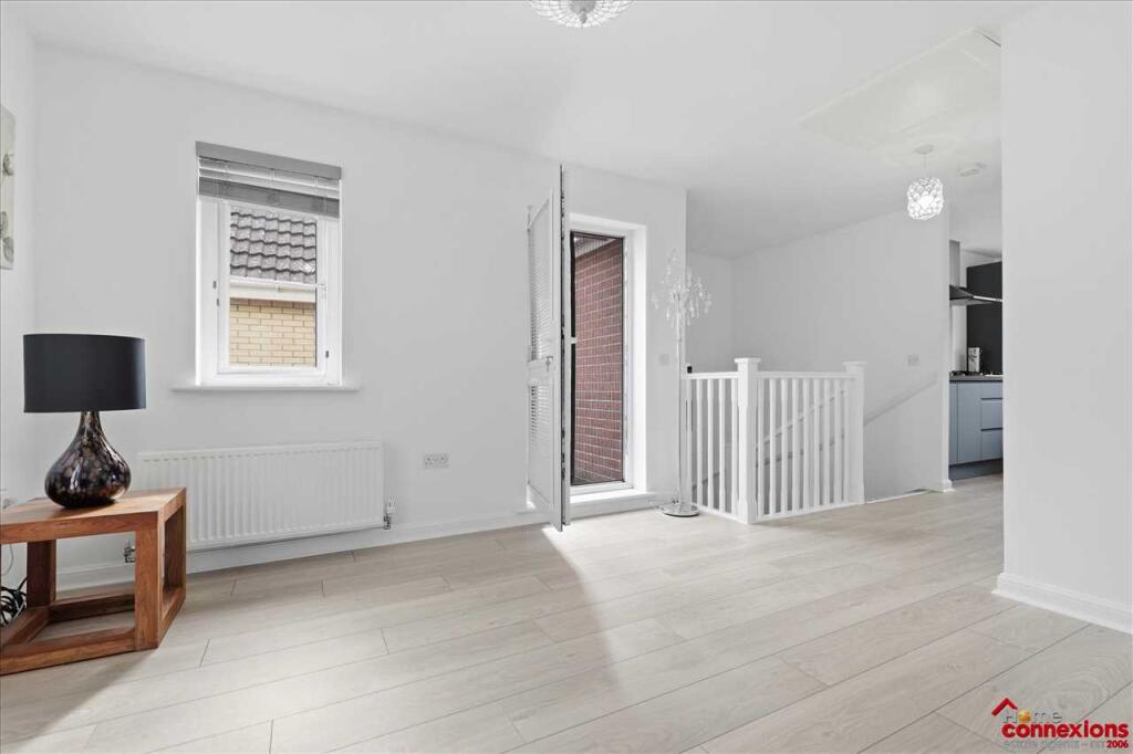 Wattle Lane, Ballerup Village, EAST KILBRIDE photo 4