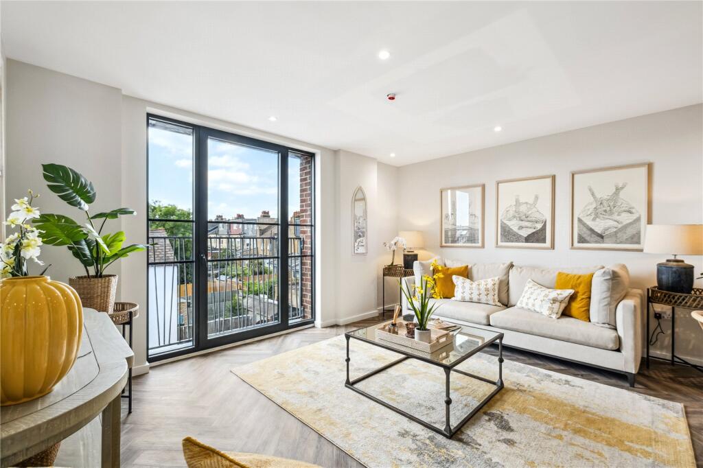 Main image of property: Fallsbrook Road, SW16