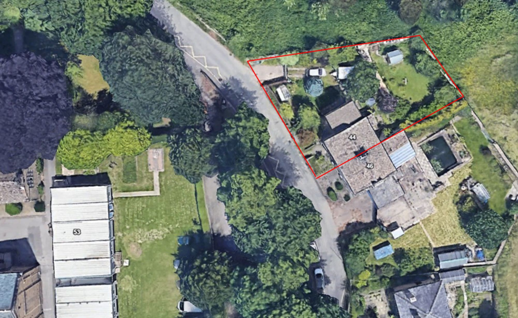 Amazon Cottage, 44 St Helens Gate, HD4 photo 2