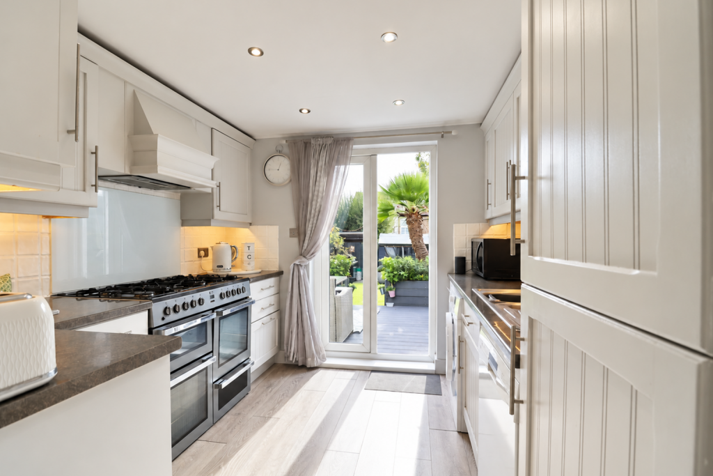 Canon Road, Bromley photo 4