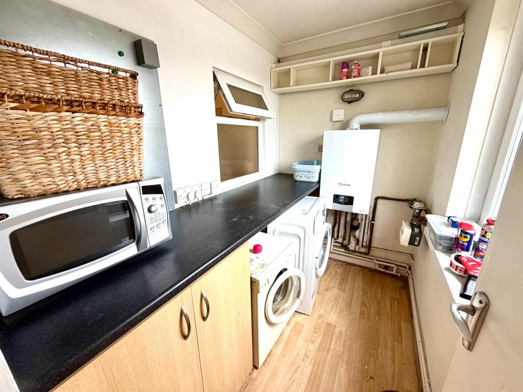 Apartment in Southampton - View 3