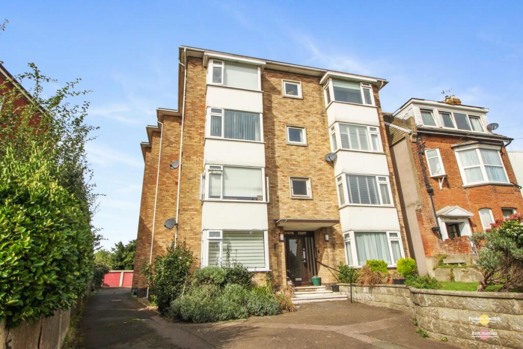 2 Crispin Court, Upper Sea Road, Bexhill-on-Sea, East Sussex, TN40 1RS photo 2