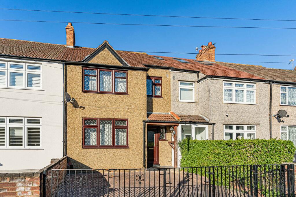 Main image of property: Middle Road, London, SW16