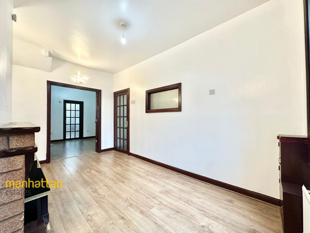 House in Bolton, Gilnow, Deane - View 4