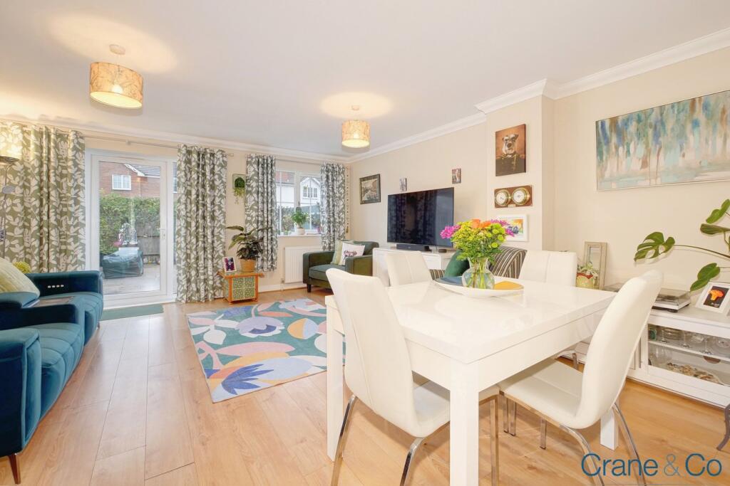 Long Beach View, Eastbourne, BN23 photo 2