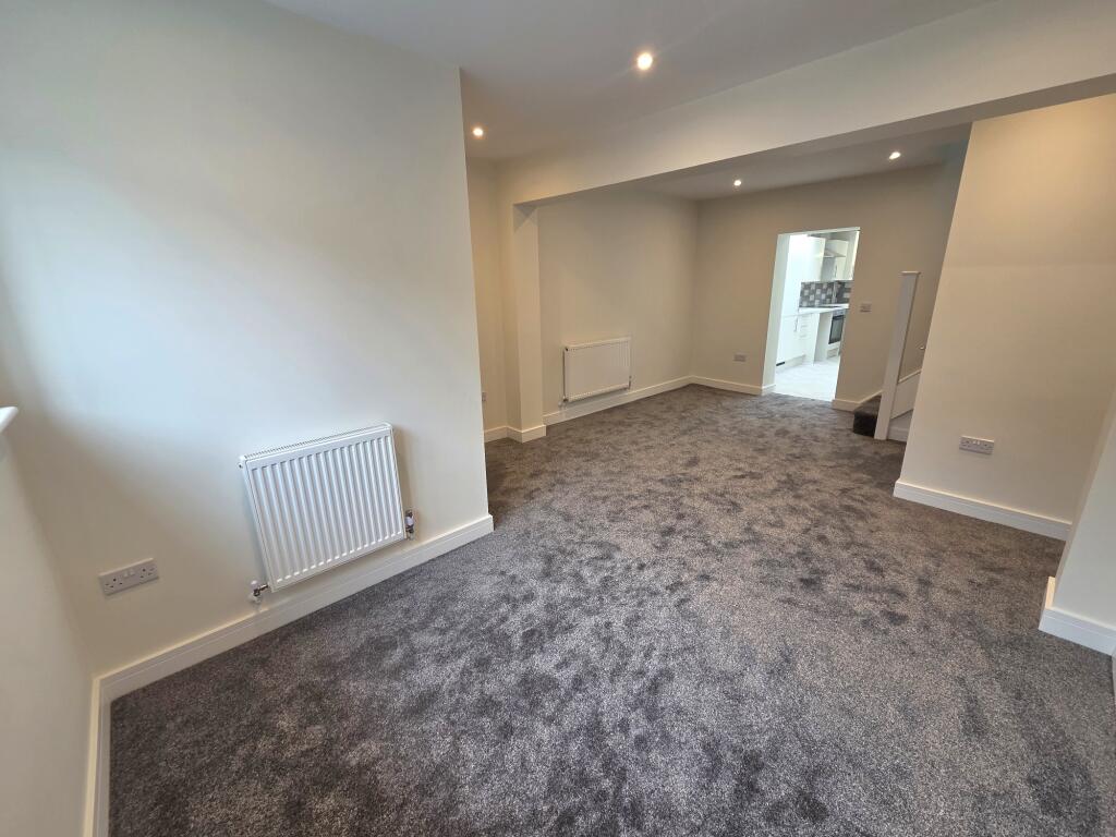 House in Portsmouth - More
