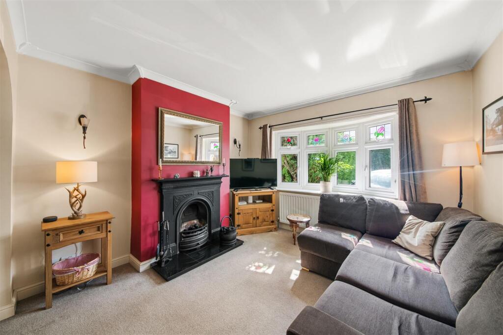 House in London, Charville, Yeading - More