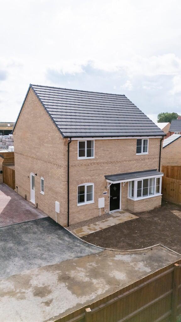 House in Peterborough - View 4