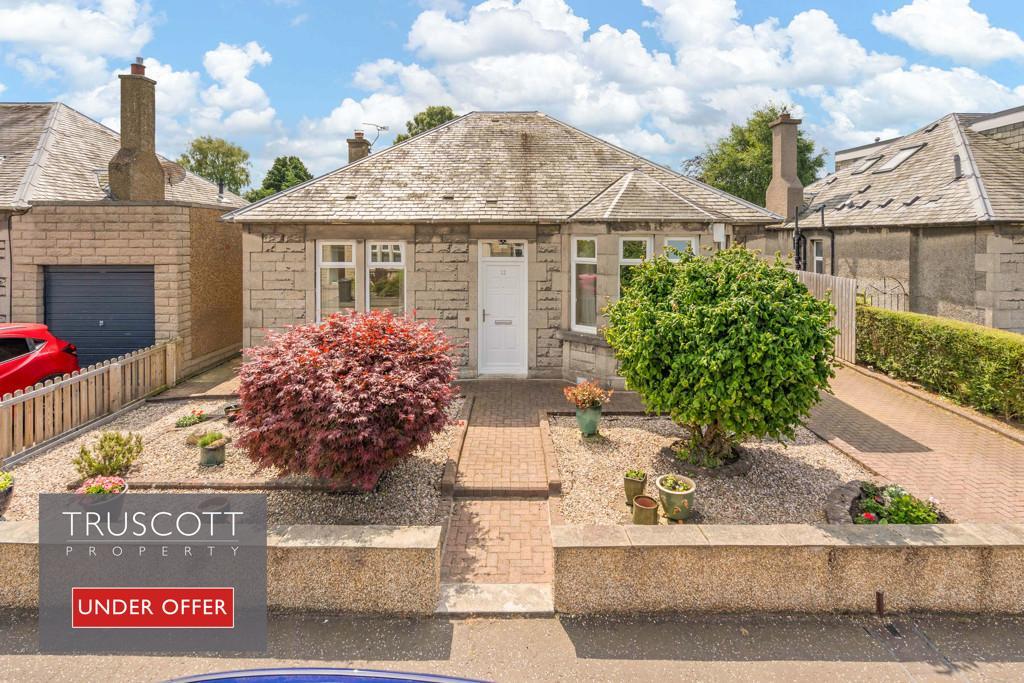 Main image of property: 12 Greenbank Grove, Greenbank, Edinburgh, EH10 5SU