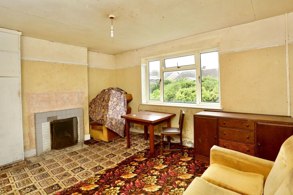 House in Newport - View 3